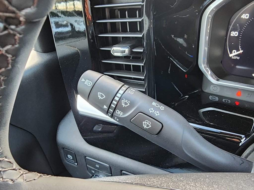 New 2026 GMC Sierra 2500 SLE image 24