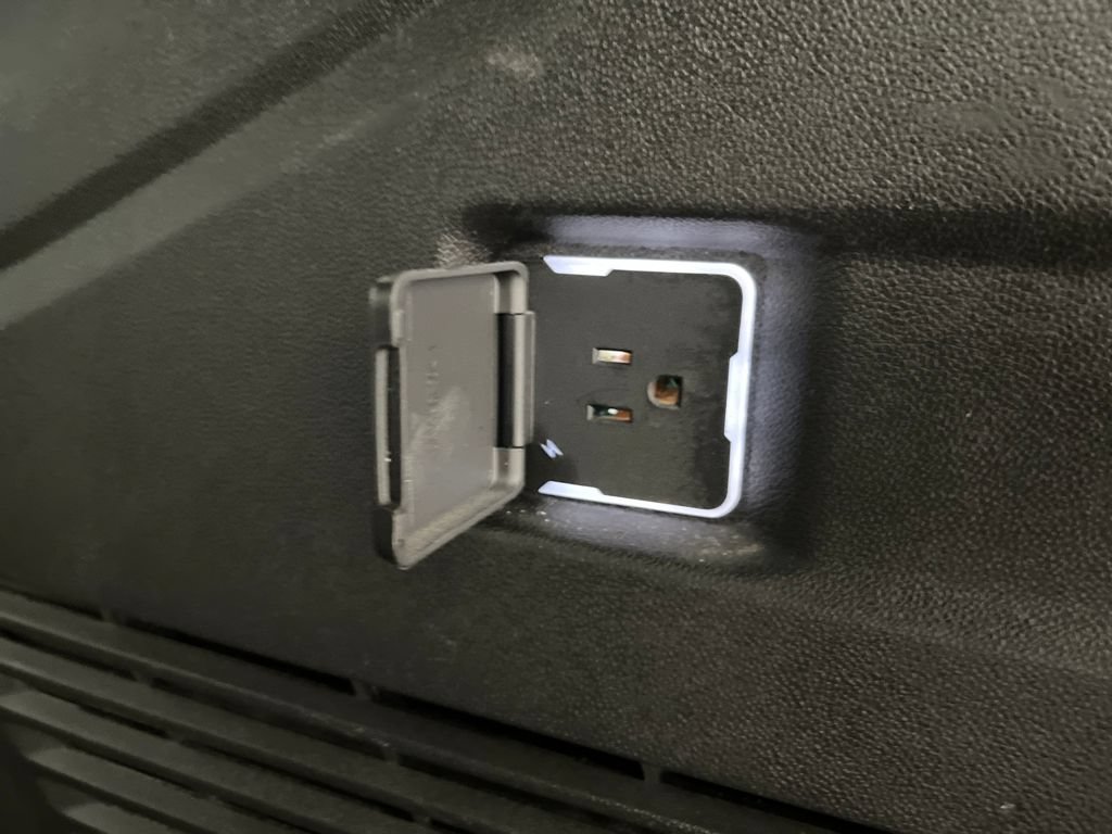 Used 2023 Chevrolet Tahoe RST RWD image 45
