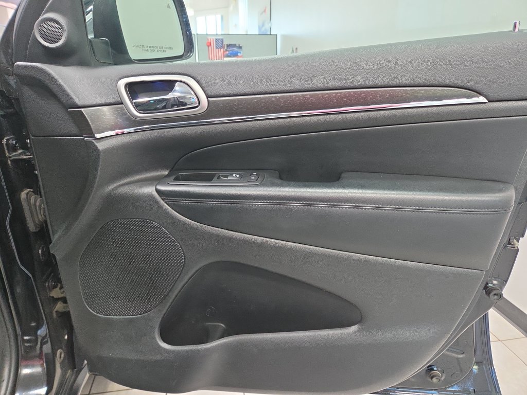 Used 2018 Jeep Grand Cherokee Limited w/ Luxury Group II AWD/4WD image 20