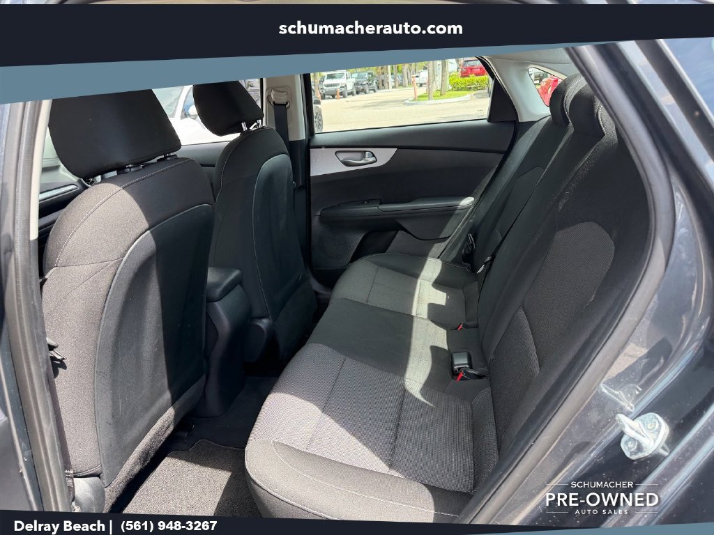 Used 2024 Kia Forte LXS w/ LXS Technology Package FWD image 12