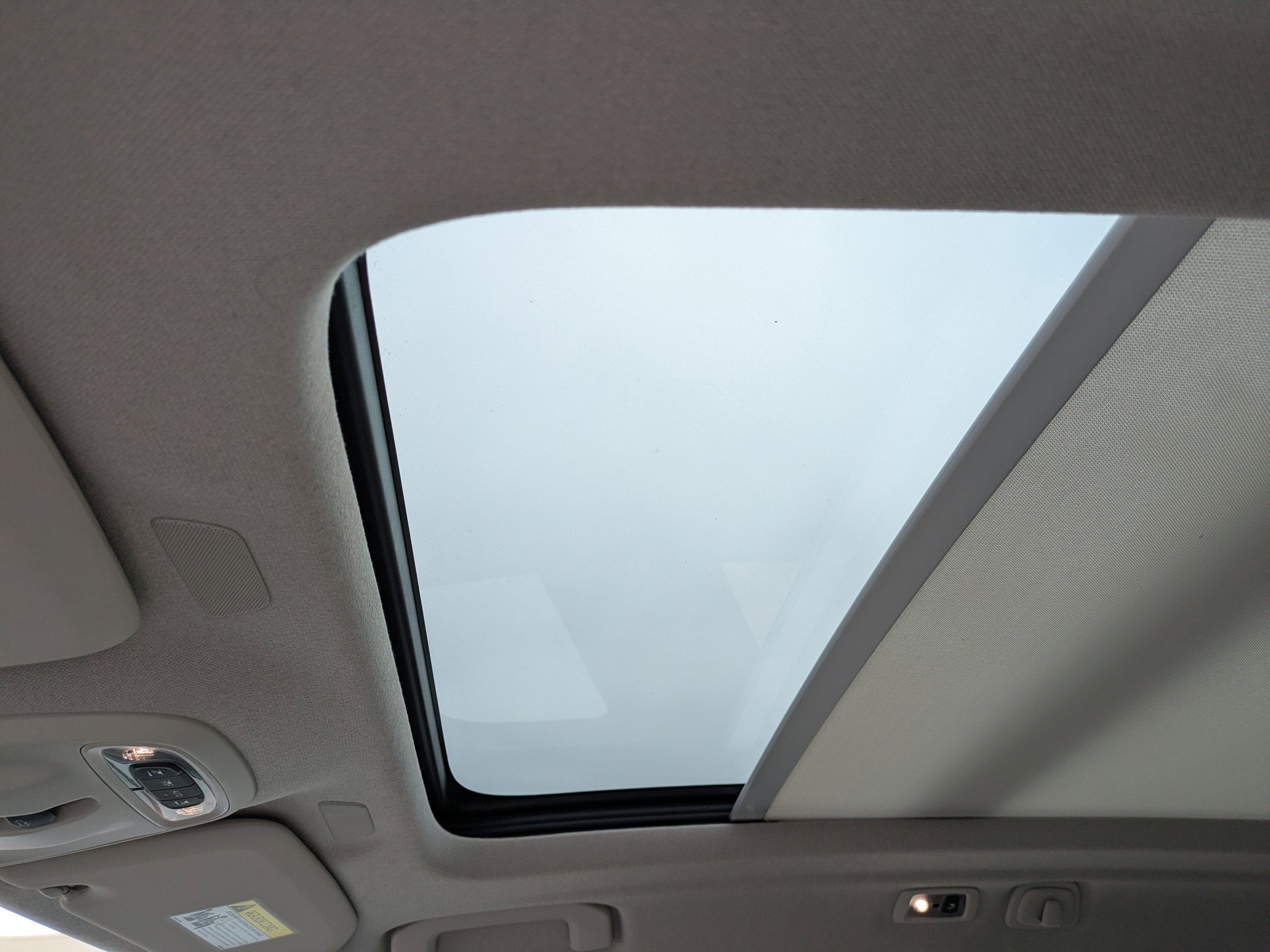 Used 2021 Volvo XC40 T5 Momentum w/ Premium Package image 20