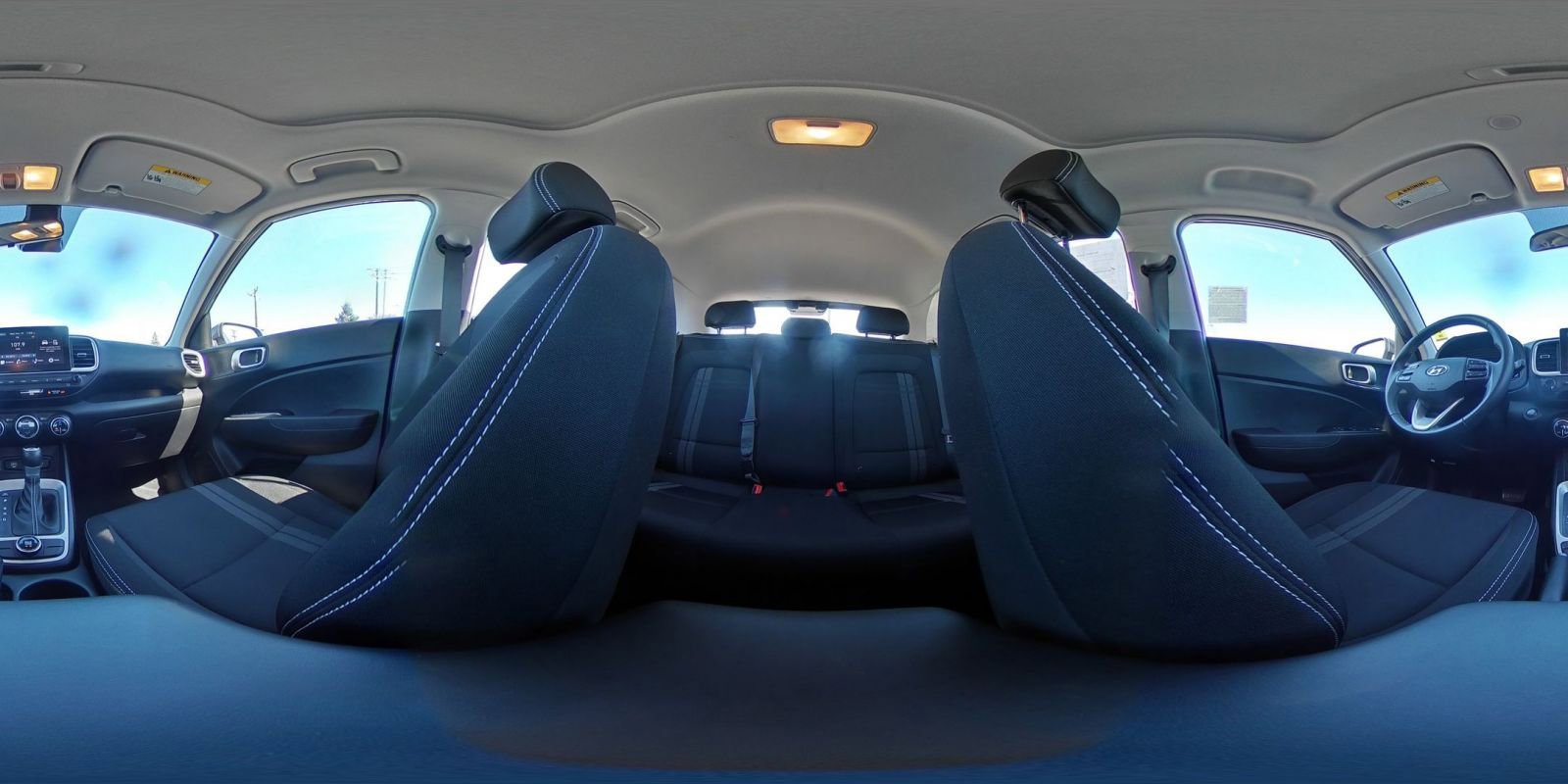 Used 2025 Hyundai Venue SEL image 42