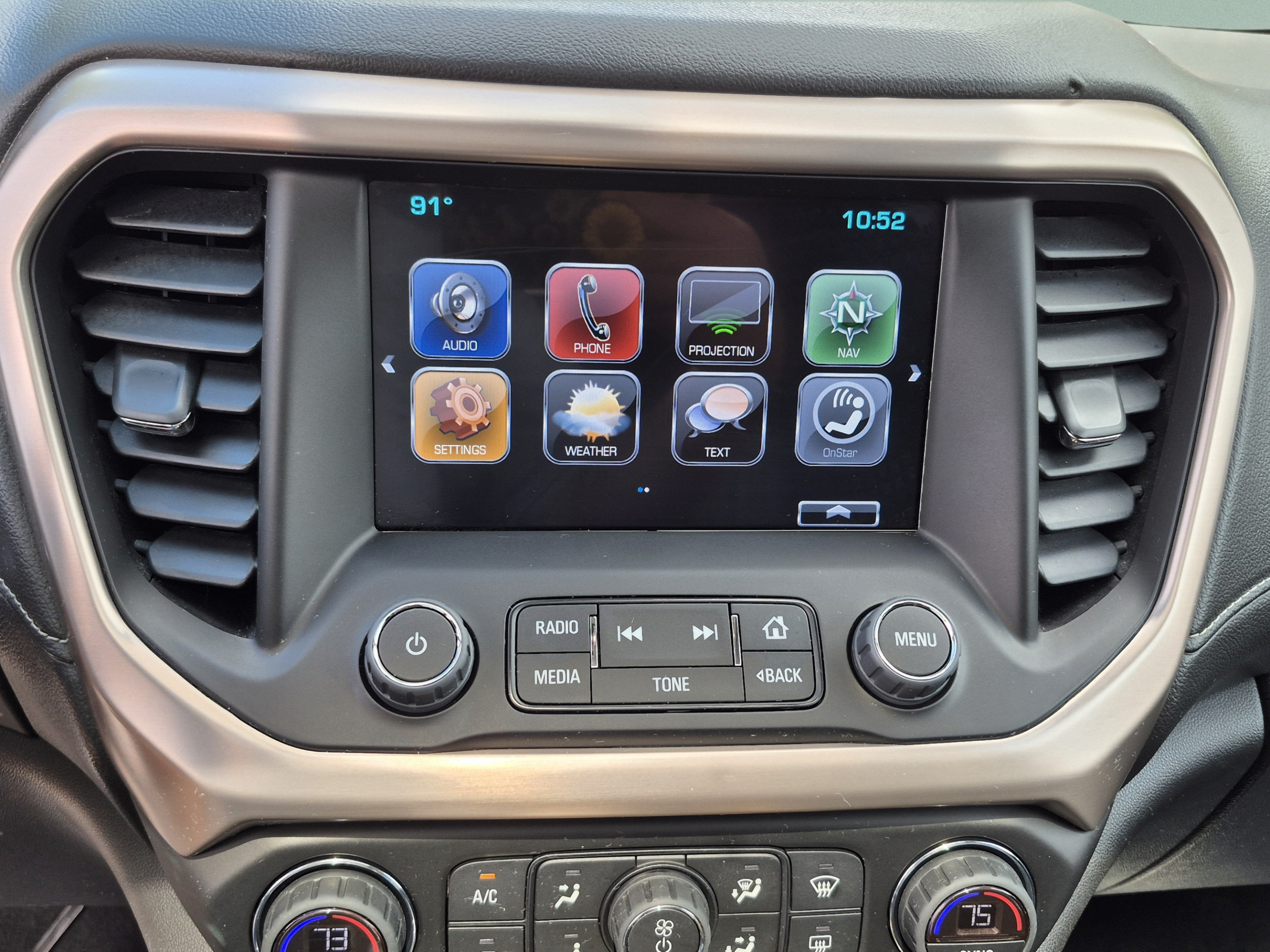 Used 2017 GMC Acadia Denali w/ Technology Package FWD image 25