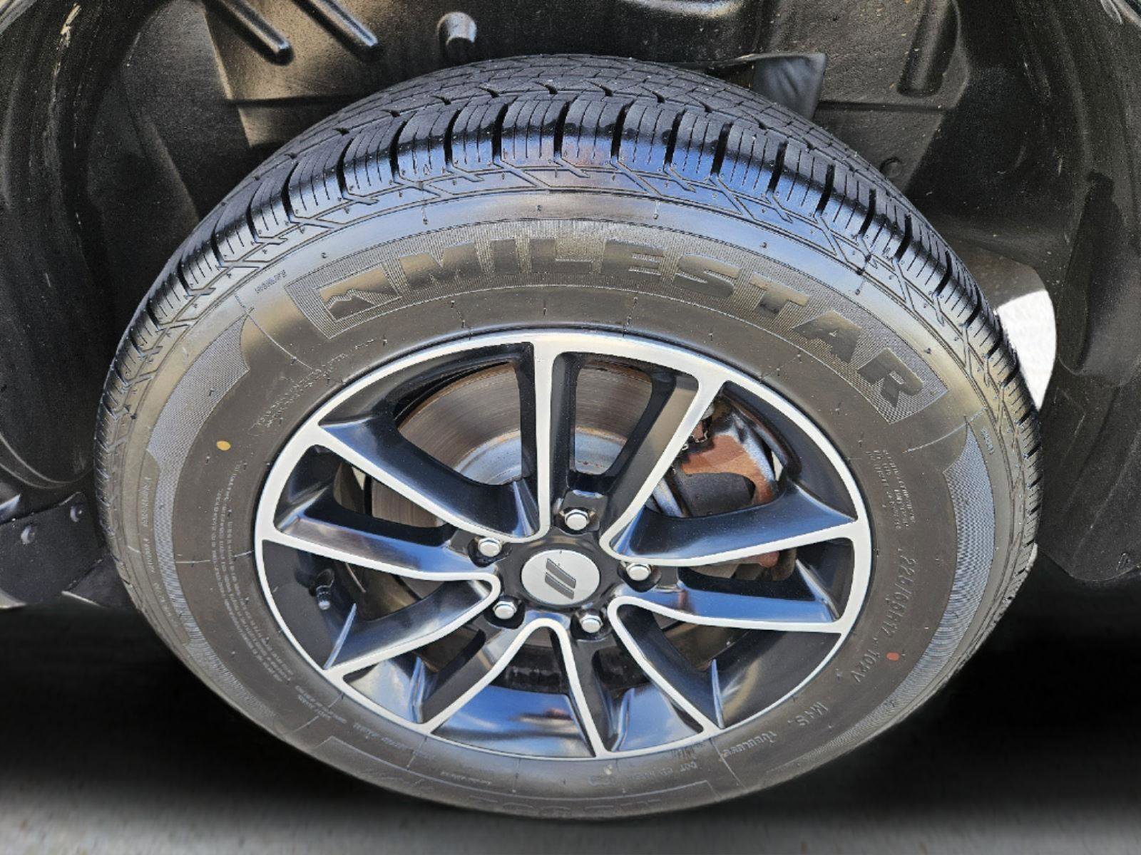 Used 2018 Dodge Journey SE w/ Blacktop Package FWD image 22
