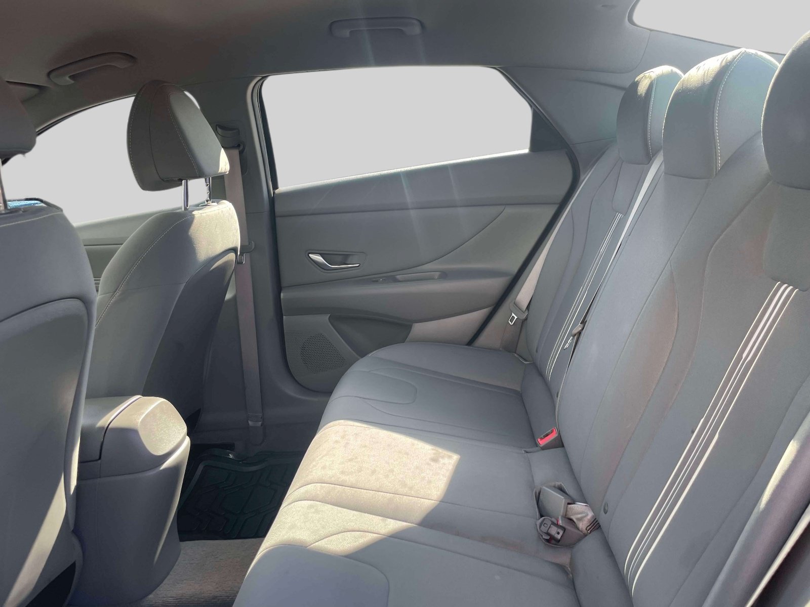 Used 2023 Hyundai Elantra SEL w/ Convenience Package FWD image 11