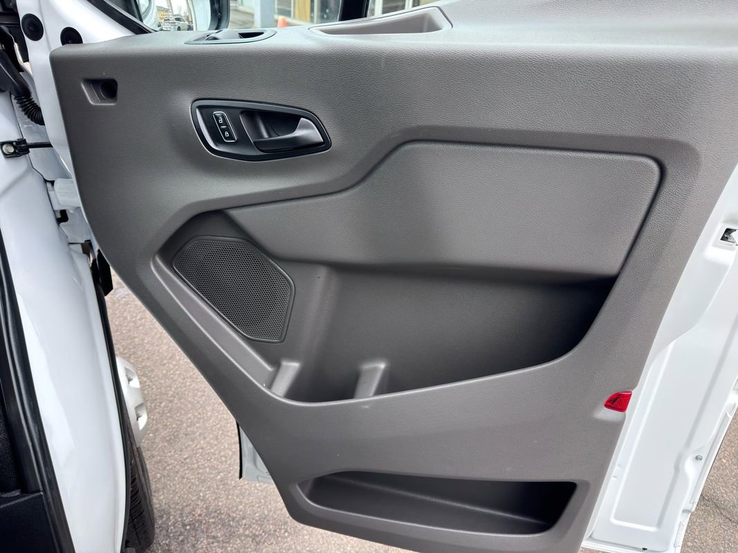 Used 2025 Ford Transit 350 Medium Roof AWD w/ Interior Upgrade Package image 28