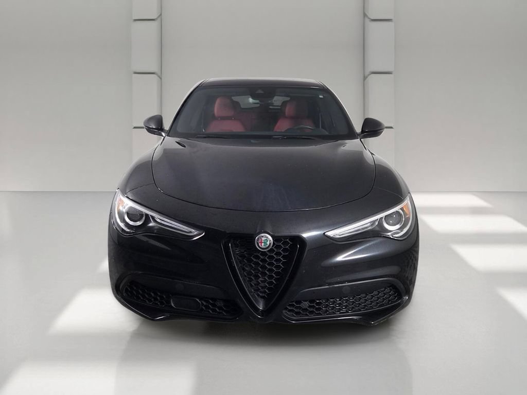 Used 2023 Alfa Romeo Stelvio Sprint RWD image 3