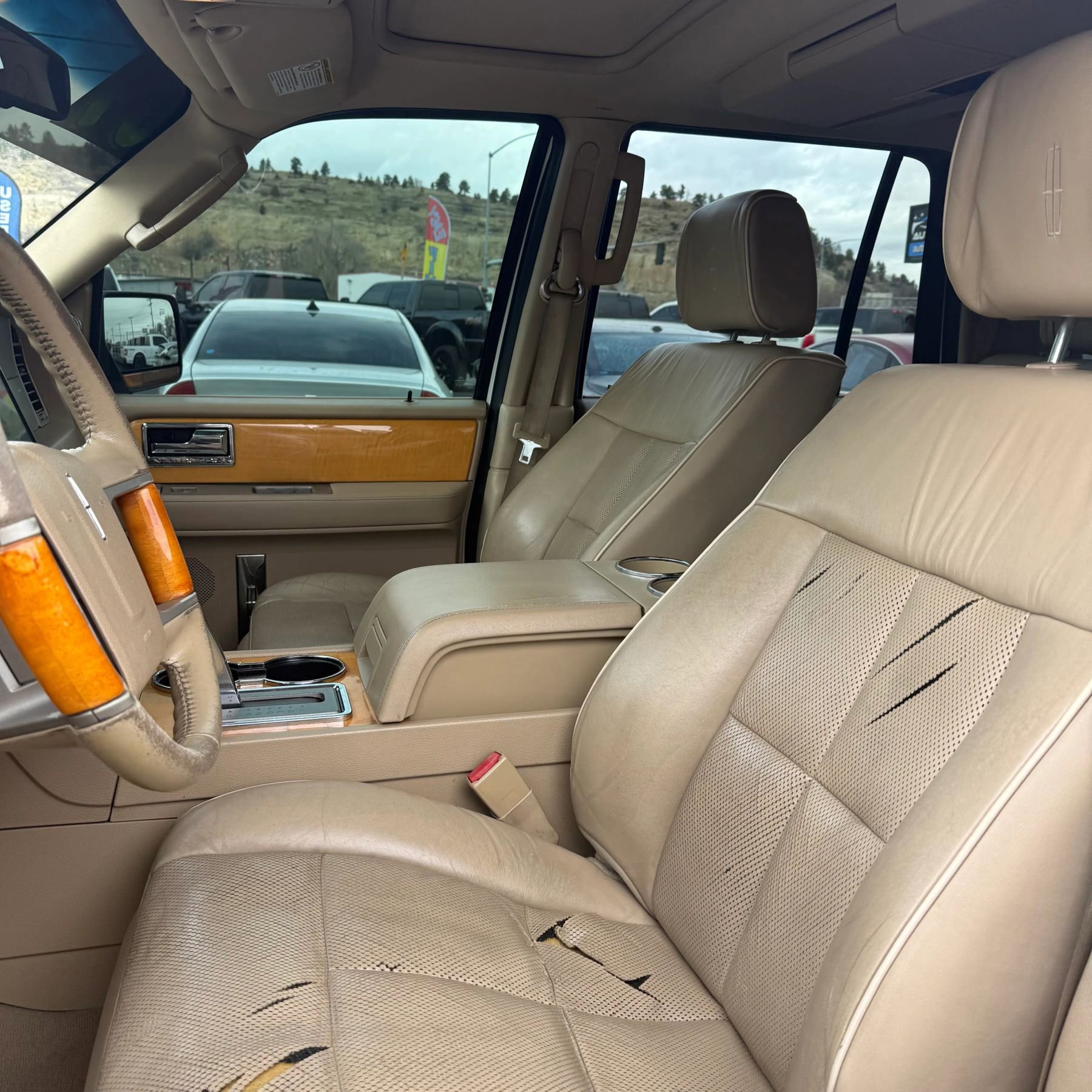 Used 2008 Lincoln Navigator 4WD image 10