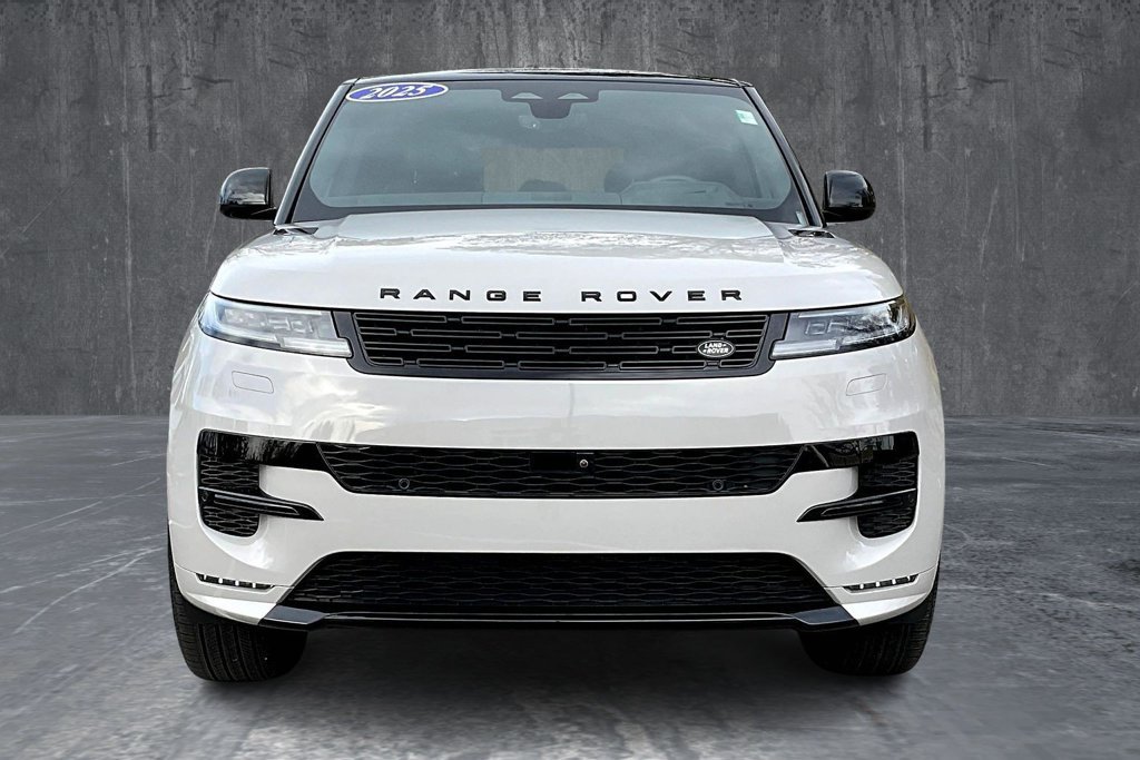 Used 2025 Land Rover Range Rover Sport Dynamic SE AWD/4WD image 2