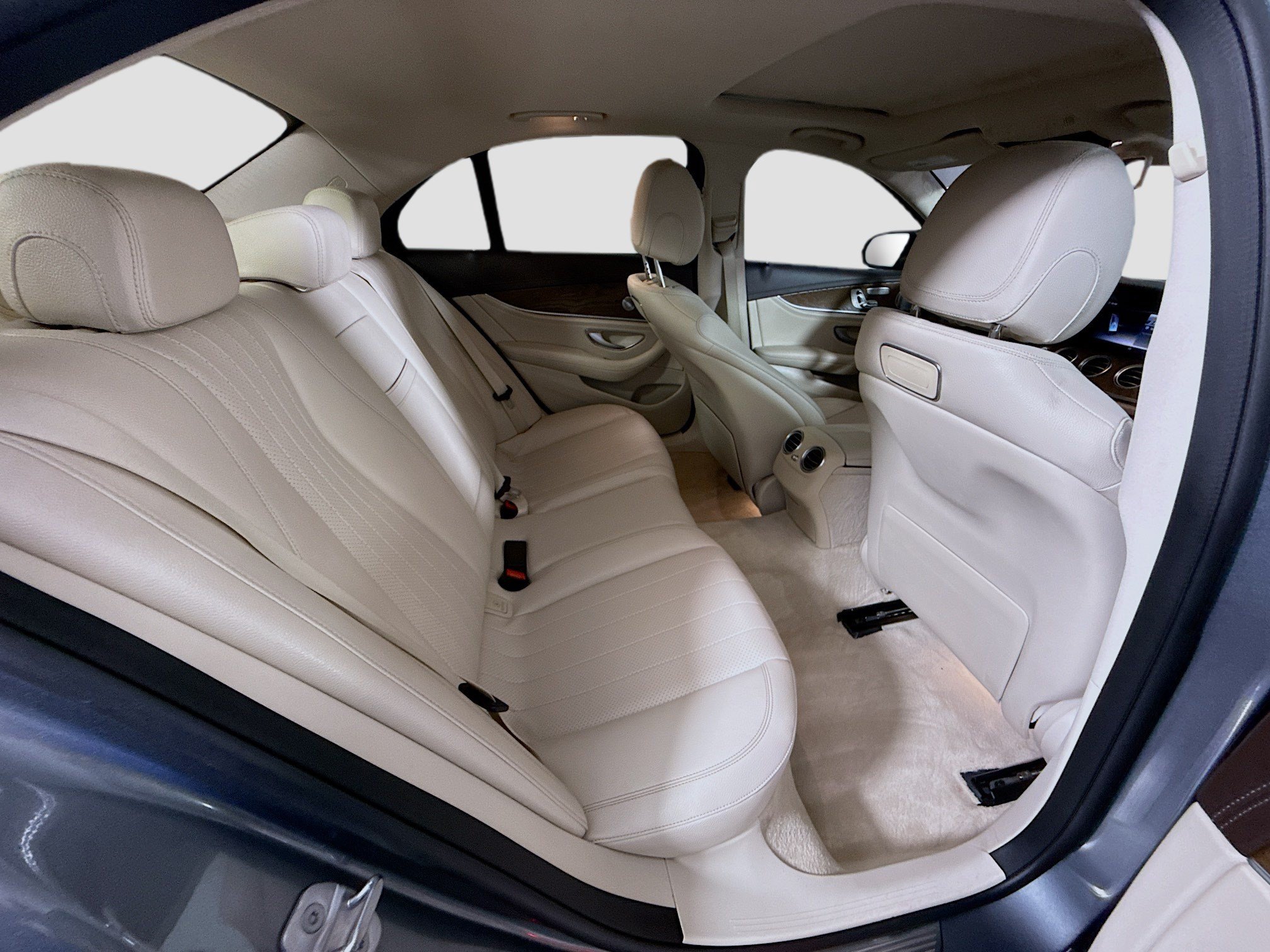 Used 2018 Mercedes-Benz E 300 w/ Premium 1 Package image 27
