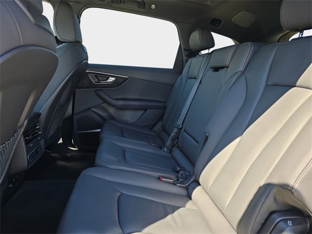 Used 2025 Audi Q7 3.0T Premium Plus image 15