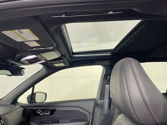 Used 2025 Subaru Forester Touring image 17