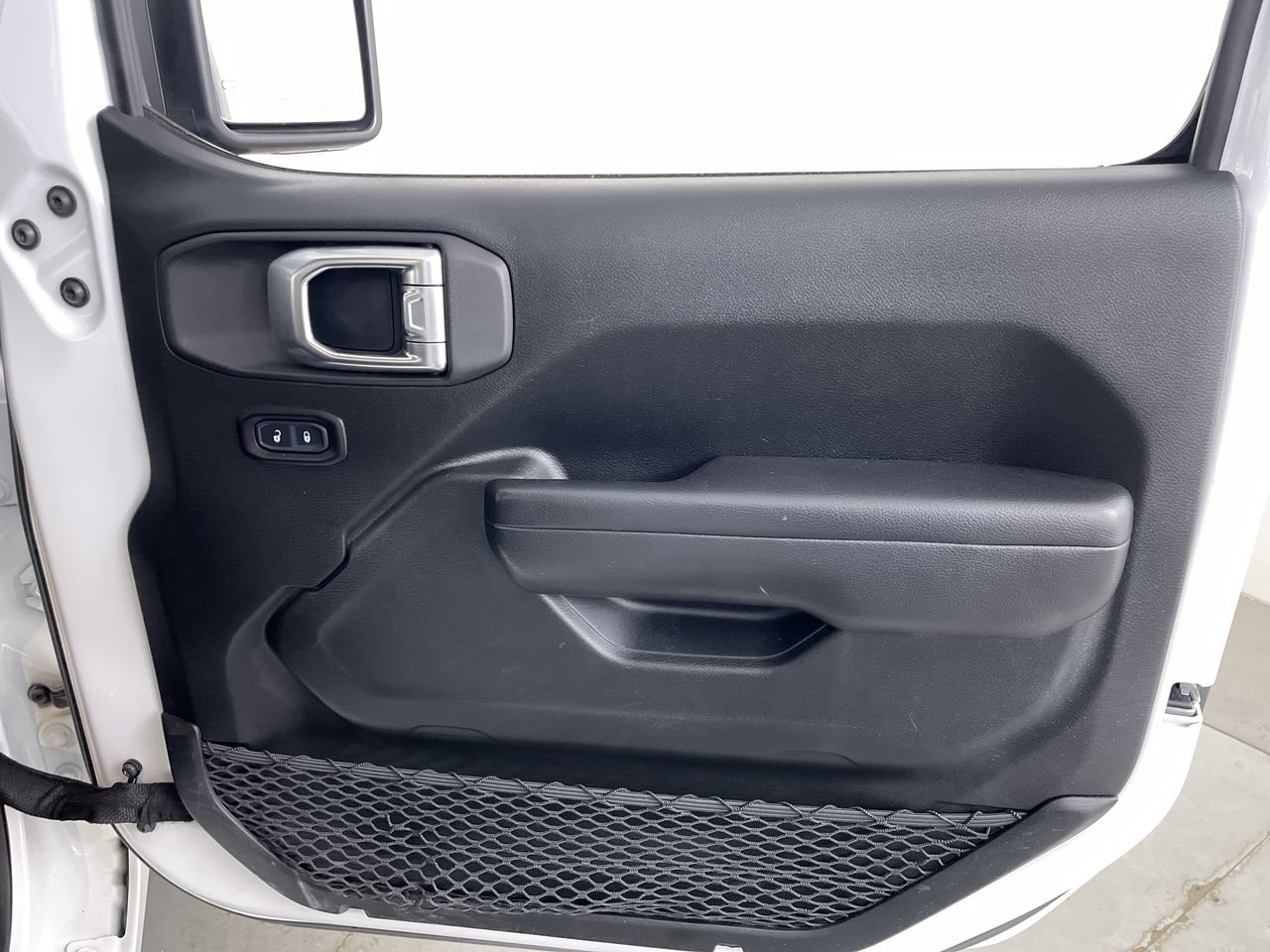 Used 2020 Jeep Wrangler Unlimited Sport S AWD/4WD image 22