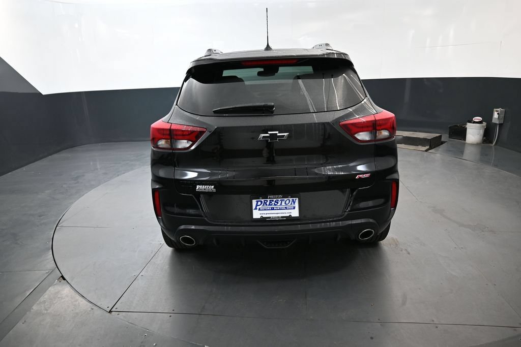 Used 2023 Chevrolet TrailBlazer RS w/ Sun and Liftgate Package AWD/4WD image 8