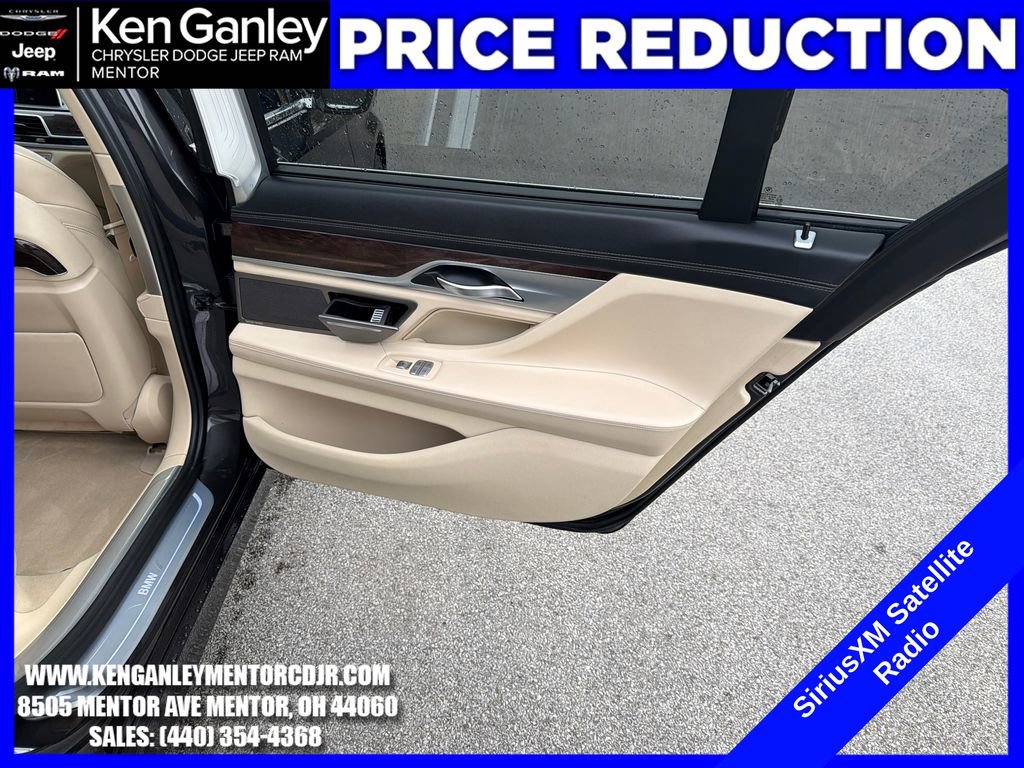 Used 2017 BMW 750i xDrive AWD/4WD image 22