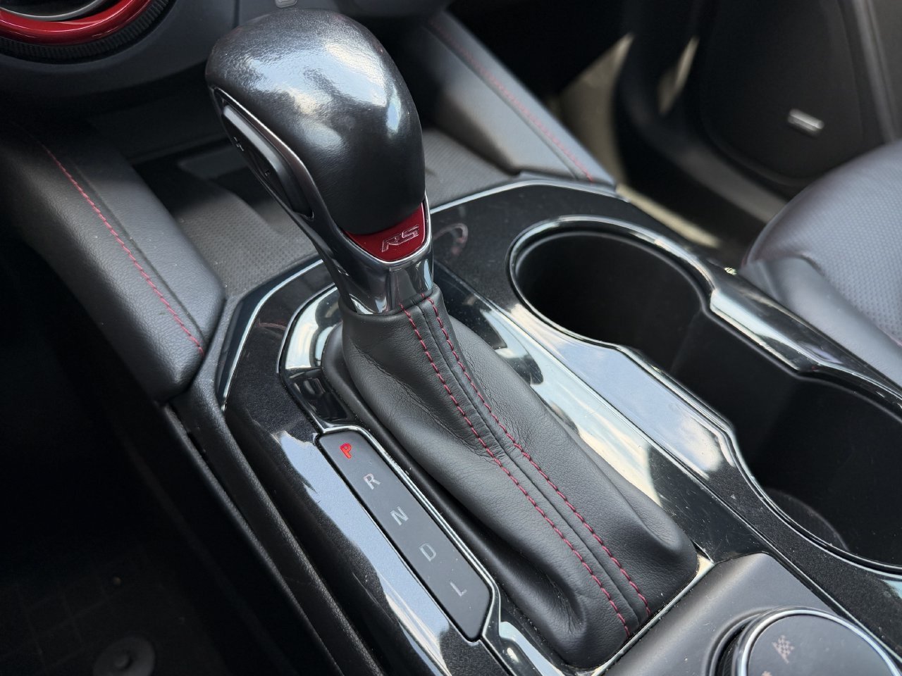 Used 2019 Chevrolet Blazer RS FWD image 17