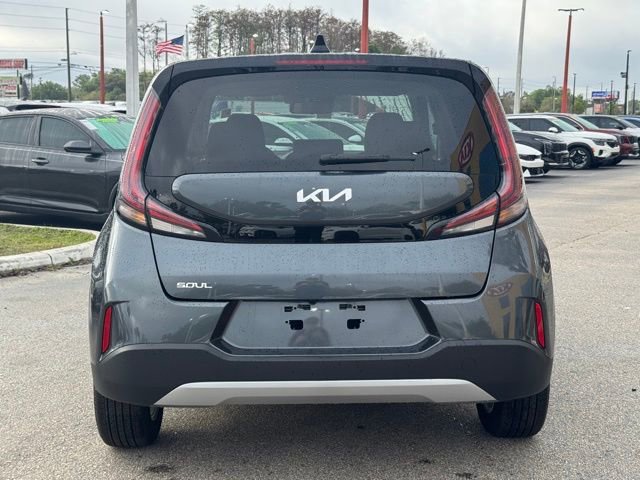 Certified 2025 Kia Soul LX image 4