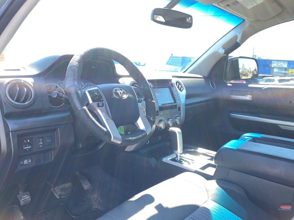 Used 2014 Toyota Tundra SR5 w/ SR5 Upgrade Package image 10