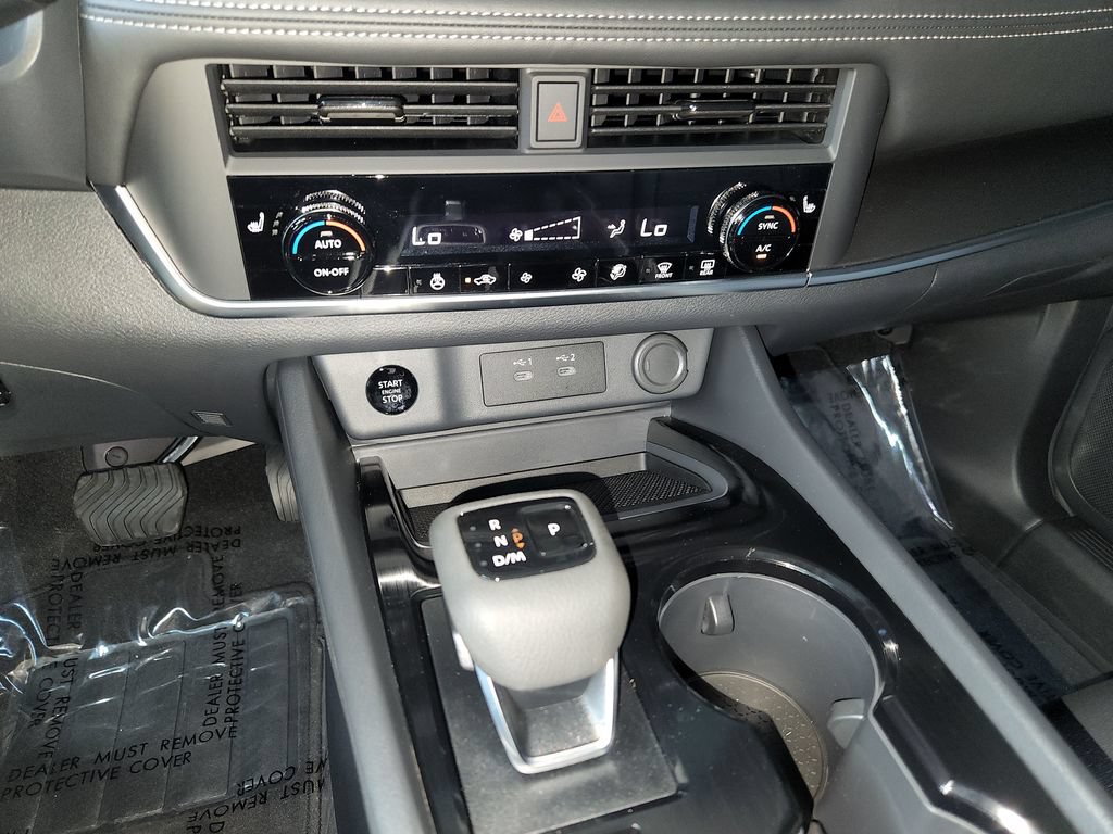 Certified 2026 Nissan Rogue Dark Armor FWD image 21