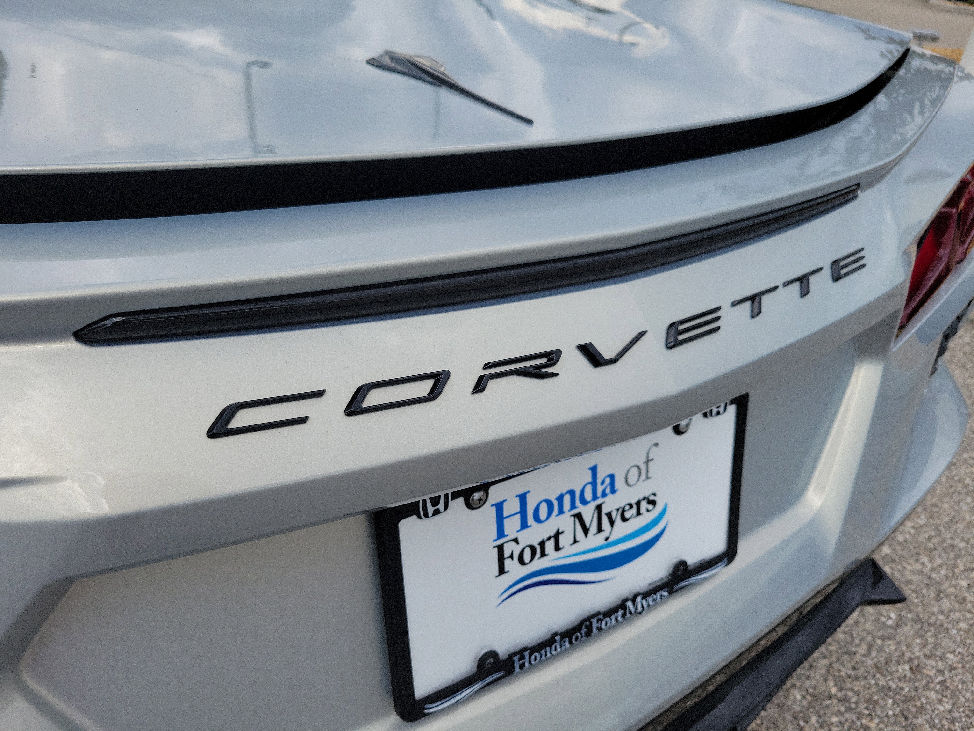 Used 2022 Chevrolet Corvette Stingray Premium Cpe w/ Engine Appearance Package image 10