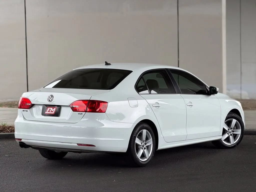 Used 2014 Volkswagen Jetta TDI FWD image 8