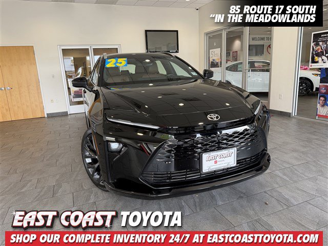 Certified 2025 Toyota Crown Signia w/ Advanced Technology Package AWD/4WD image 1