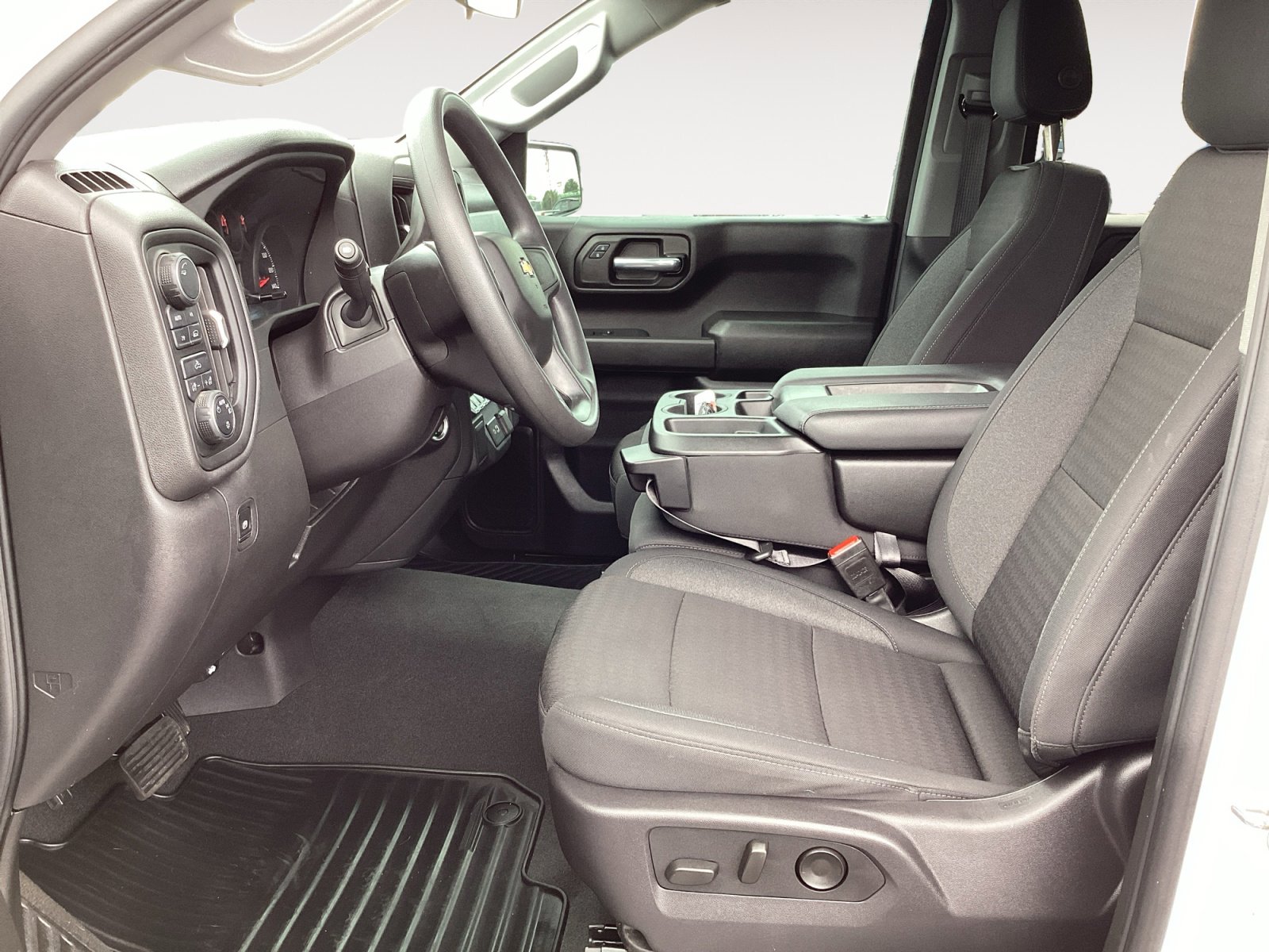 Used 2024 Chevrolet Silverado 1500 Custom AWD/4WD image 24