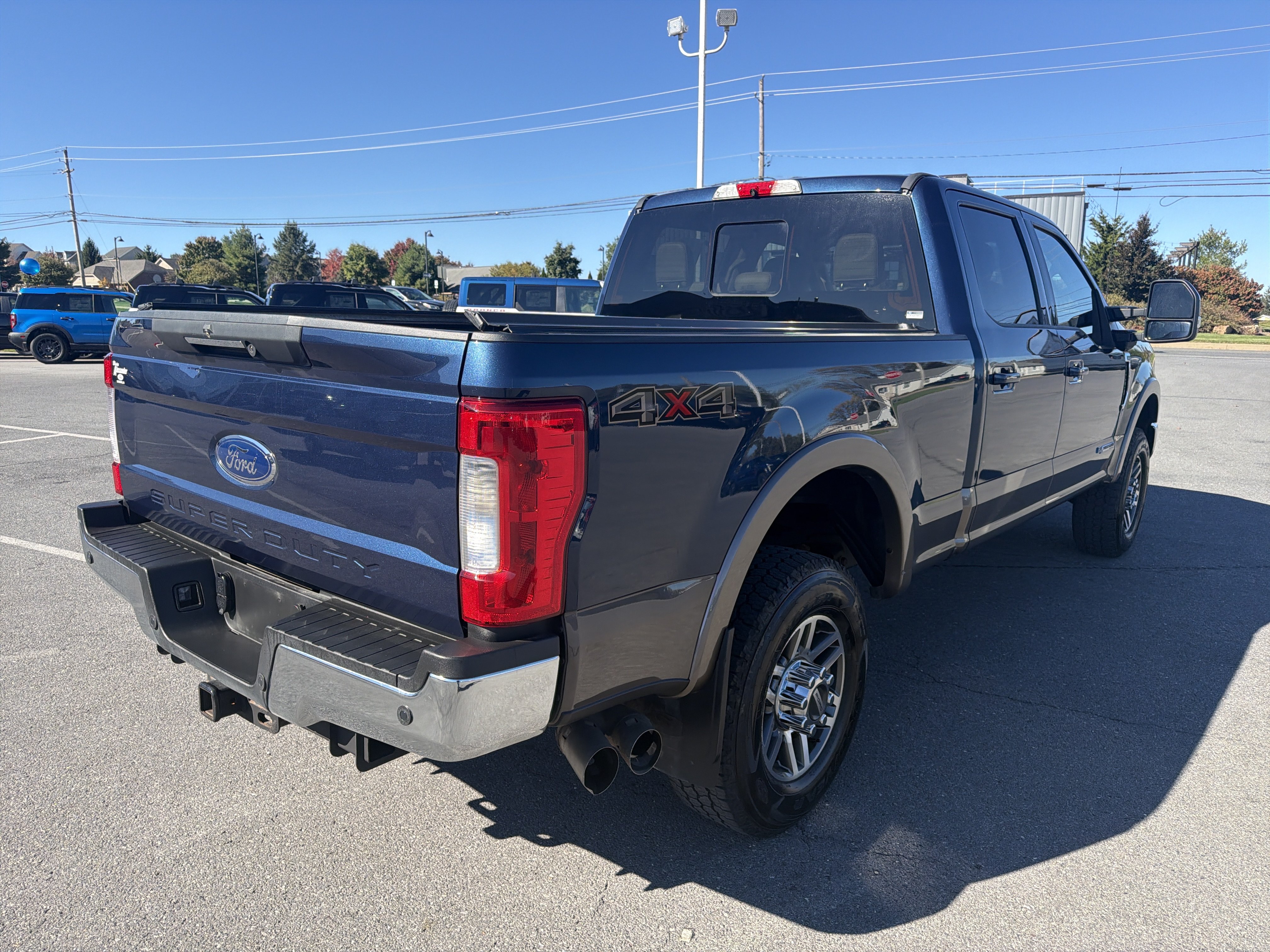 Used 2019 Ford F350 Lariat w/ Lariat Ultimate Package AWD/4WD image 3
