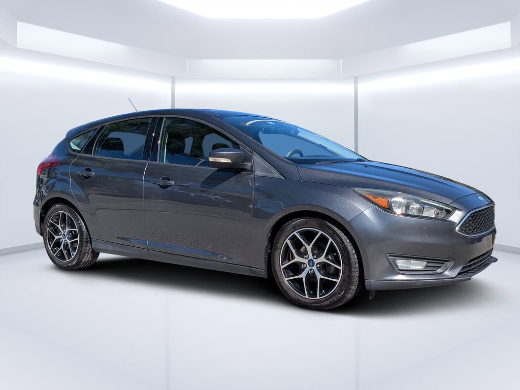Used 2017 Ford Focus SEL image 1