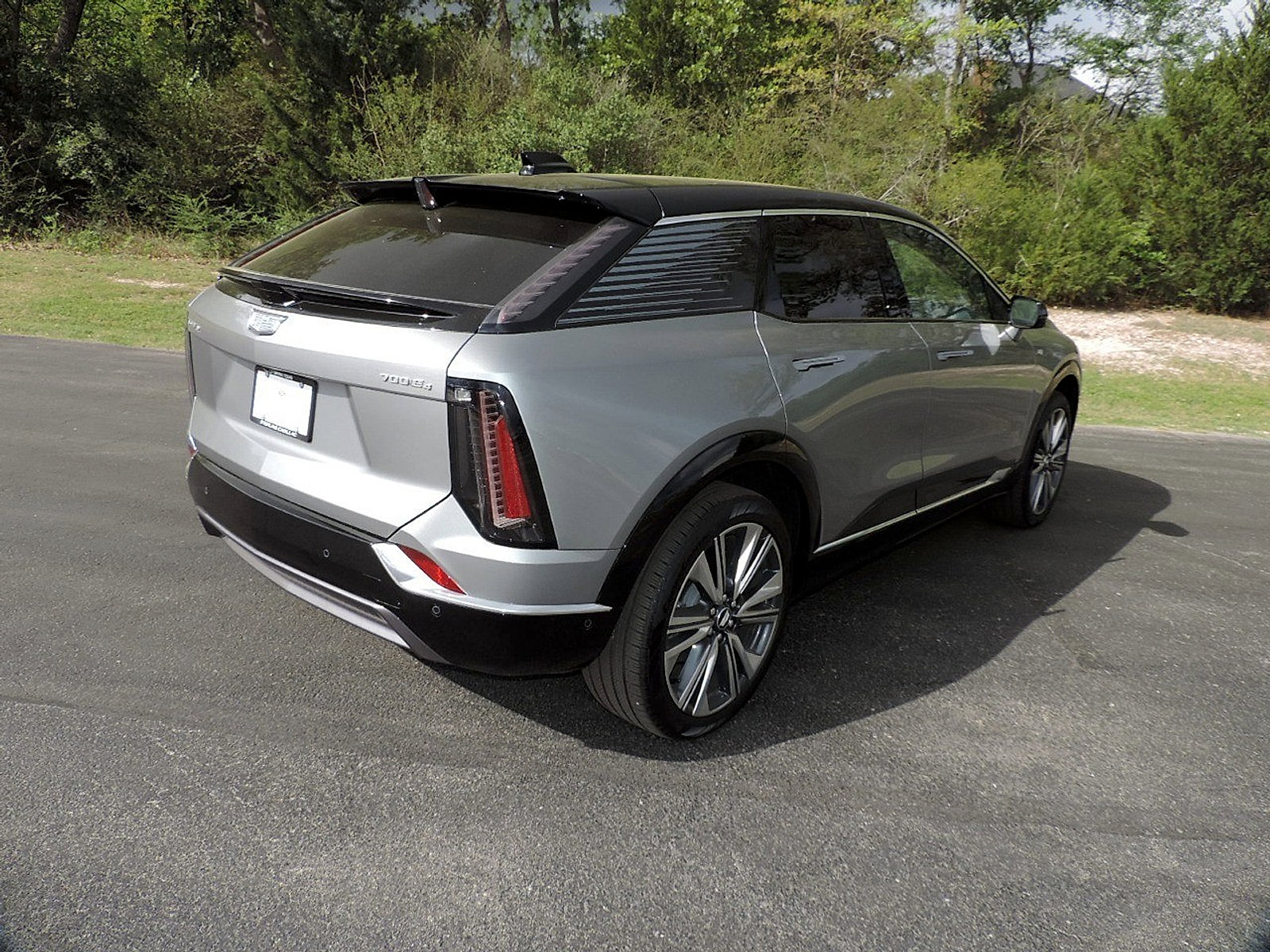 New 2026 Cadillac Optiq Luxury 2 AWD/4WD image 5
