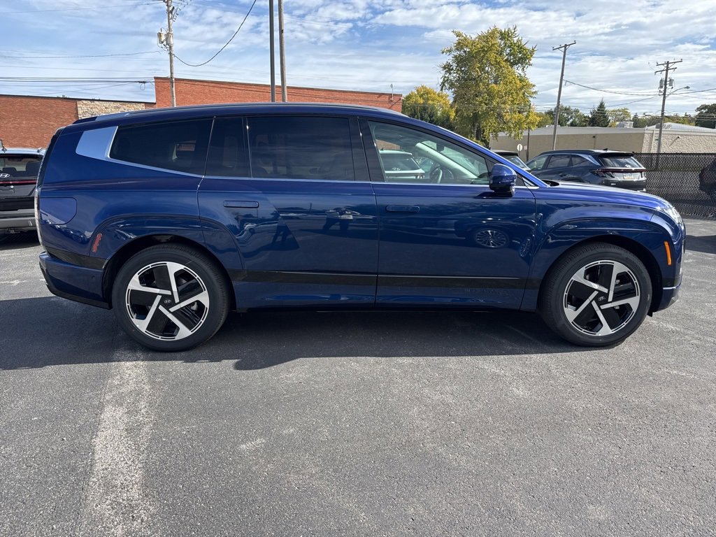 New 2026 Hyundai Ioniq 9 Calligraphy image 8