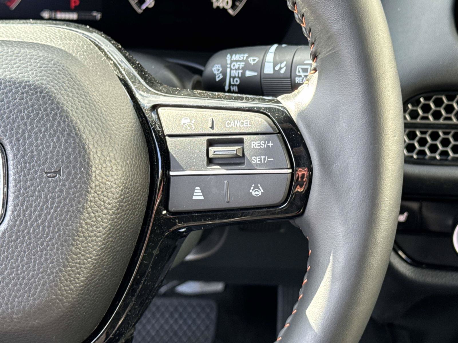Used 2025 Honda HR-V Sport image 8