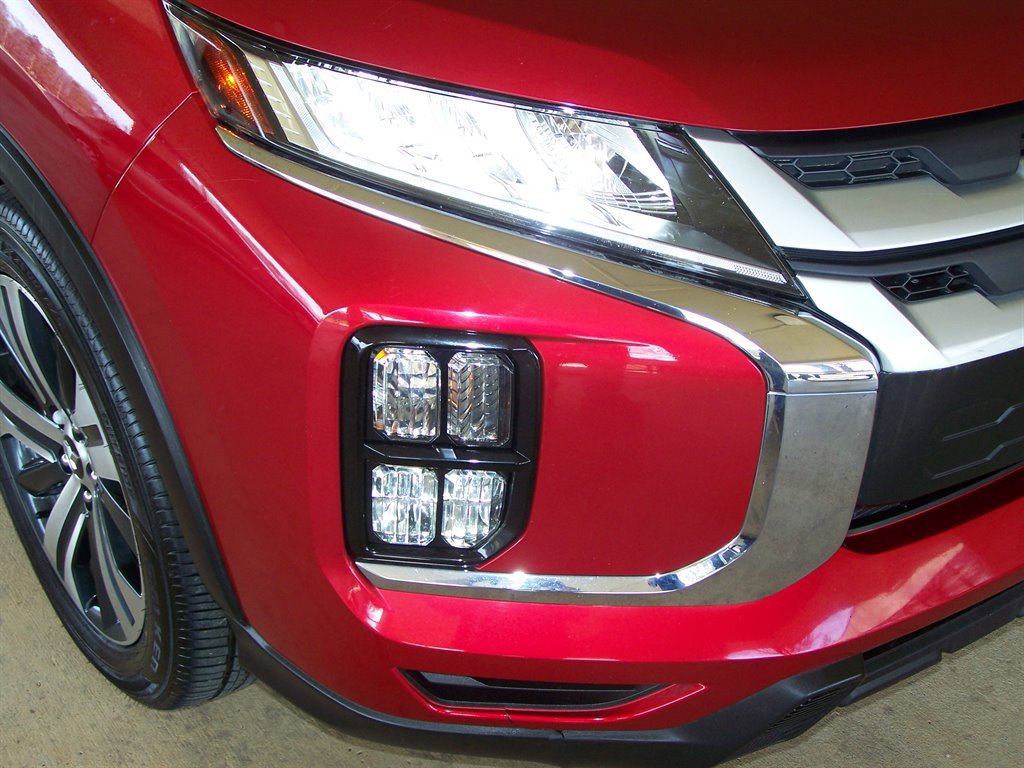 Used 2021 Mitsubishi Outlander Sport ES AWD/4WD image 36