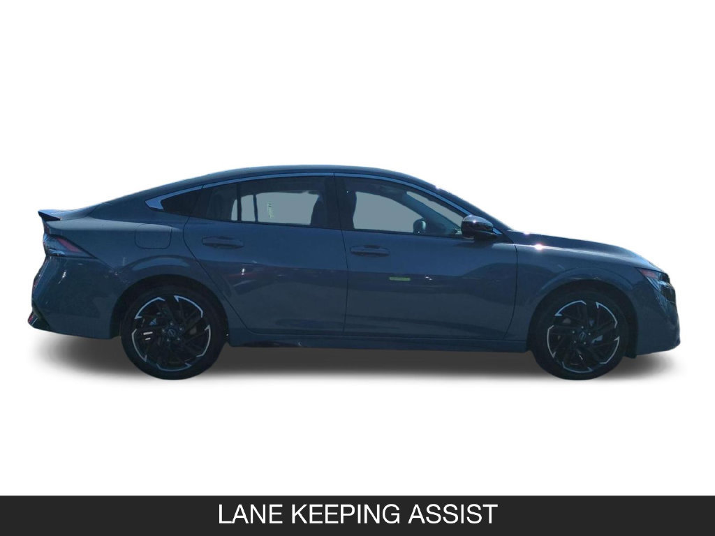 New 2027 Nissan Sentra SR w/ Floor Mat Package FWD image 6