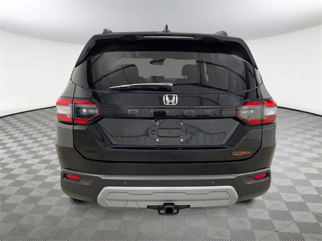 New 2025 Honda Pilot TrailSport image 4