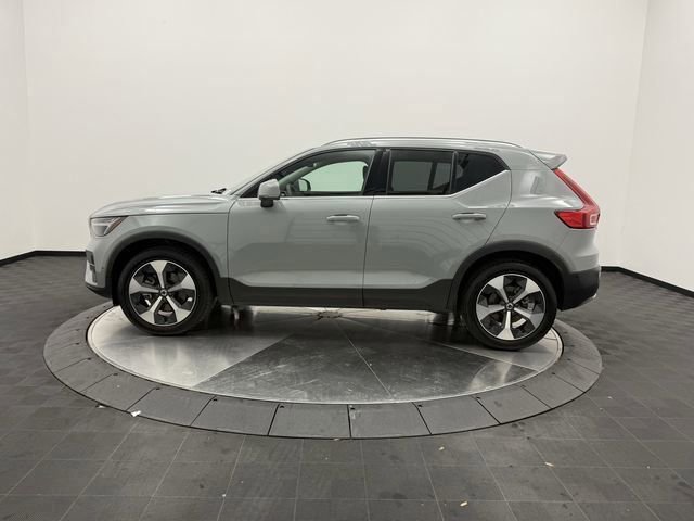 Certified 2025 Volvo XC40 B5 Plus image 4