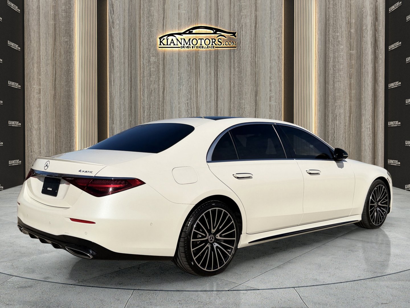 Used 2022 Mercedes-Benz S 500 S 500 w/ AMG Line Package image 9