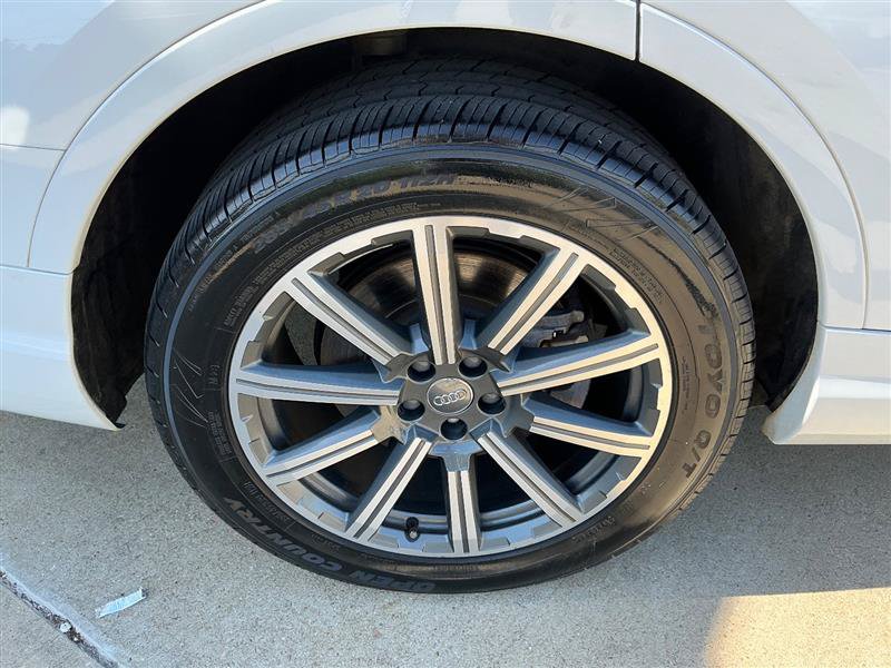 Used 2017 Audi Q7 3.0T Premium Plus AWD/4WD image 22