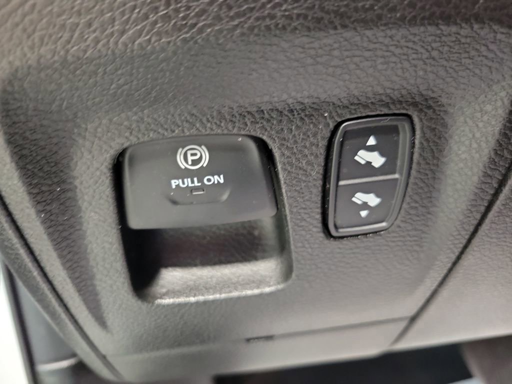 Used 2024 RAM 1500 Laramie image 35