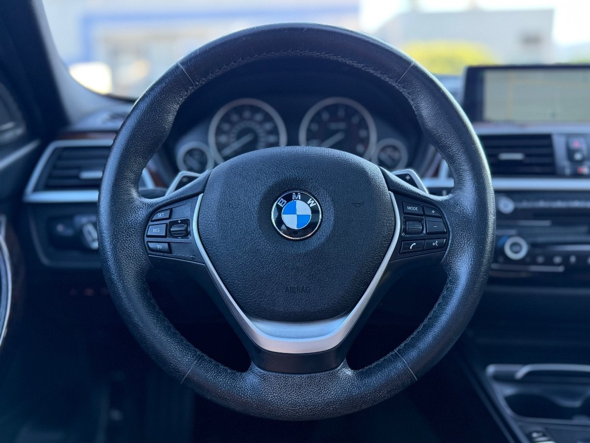 Used 2016 BMW 328d xDrive Wagon AWD/4WD image 26