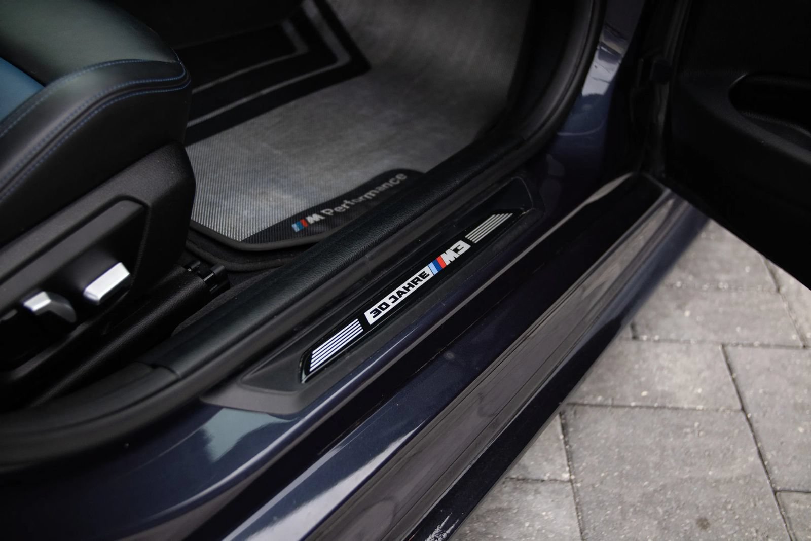 Used 2017 BMW M3 RWD image 51