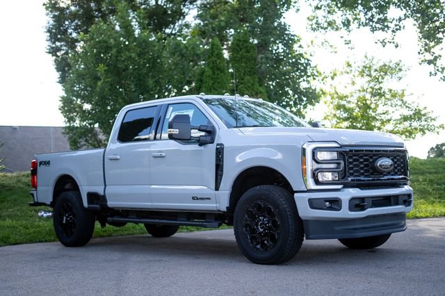 New 2026 Ford F250 XLT w/ XLT Premium Package AWD/4WD image 3