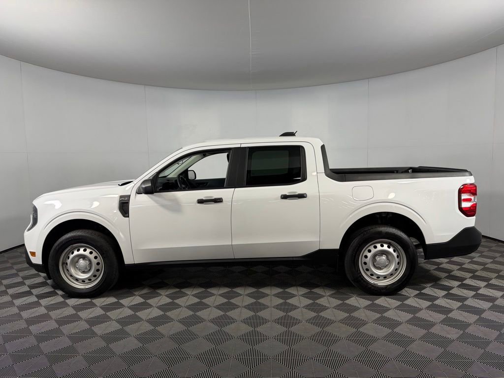 Used 2025 Ford Maverick XLT w/ Equipment Group 302A image 8
