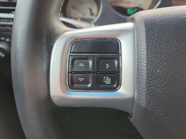 Used 2011 Dodge Challenger SE image 23