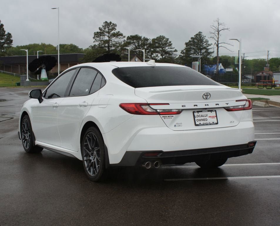 Used 2025 Toyota Camry SE w/ Convenience Package AWD/4WD image 15