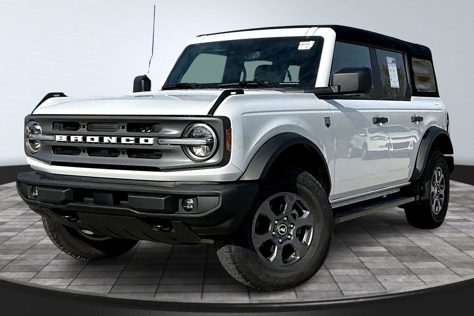 Certified 2023 Ford Bronco Big Bend image 2
