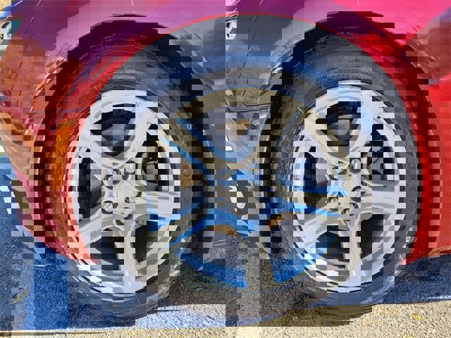 Used 2018 Chevrolet Camaro LT image 31