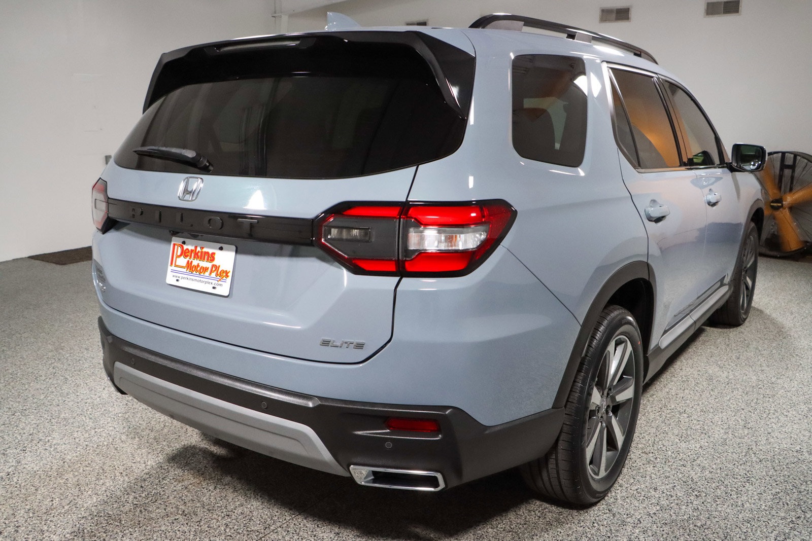 Used 2025 Honda Pilot Elite image 7