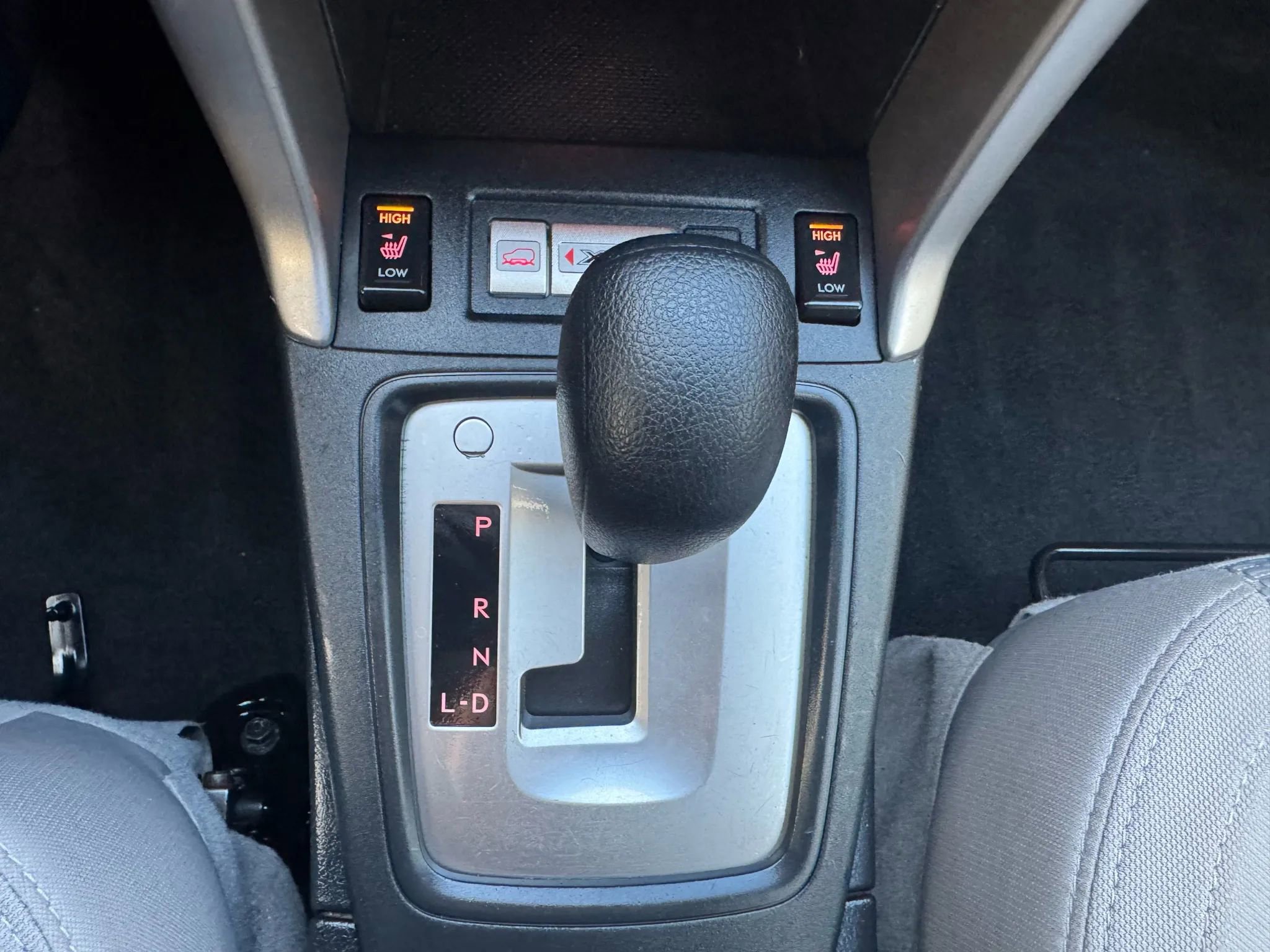 Used 2017 Subaru Forester 2.5i Premium w/ All-Weather Package image 29