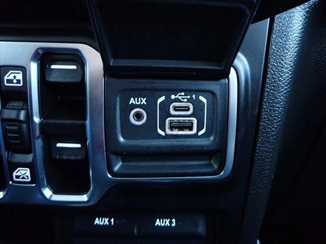 Used 2023 Jeep Wrangler Unlimited w/ Cold Weather Group image 18